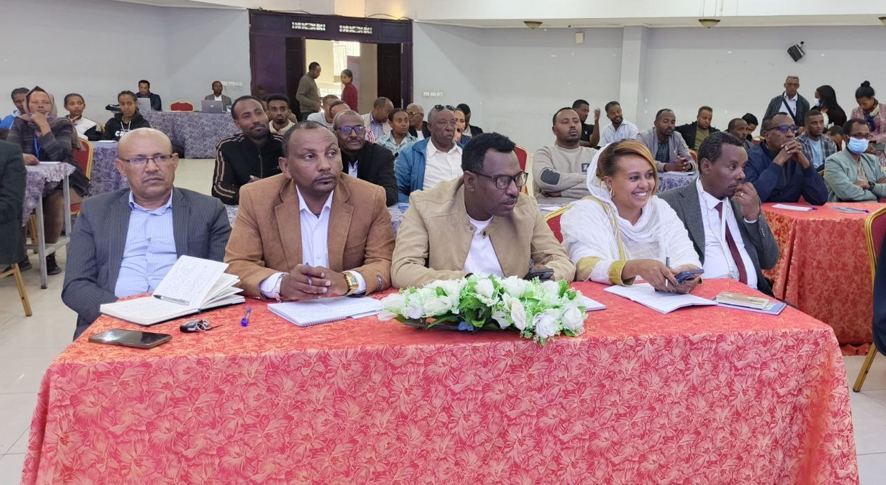 Notice image for  በደብረ ብርሃን ፖሊ ቴክኒክ ኮሌጅና ደብረ ብርሃን ከተማ ስር የሚገኙ ኢንዱስትሪዎች በትብብር ለመስራት የሚያስችል የጋራ ውይይት ተካሄደ፡፡