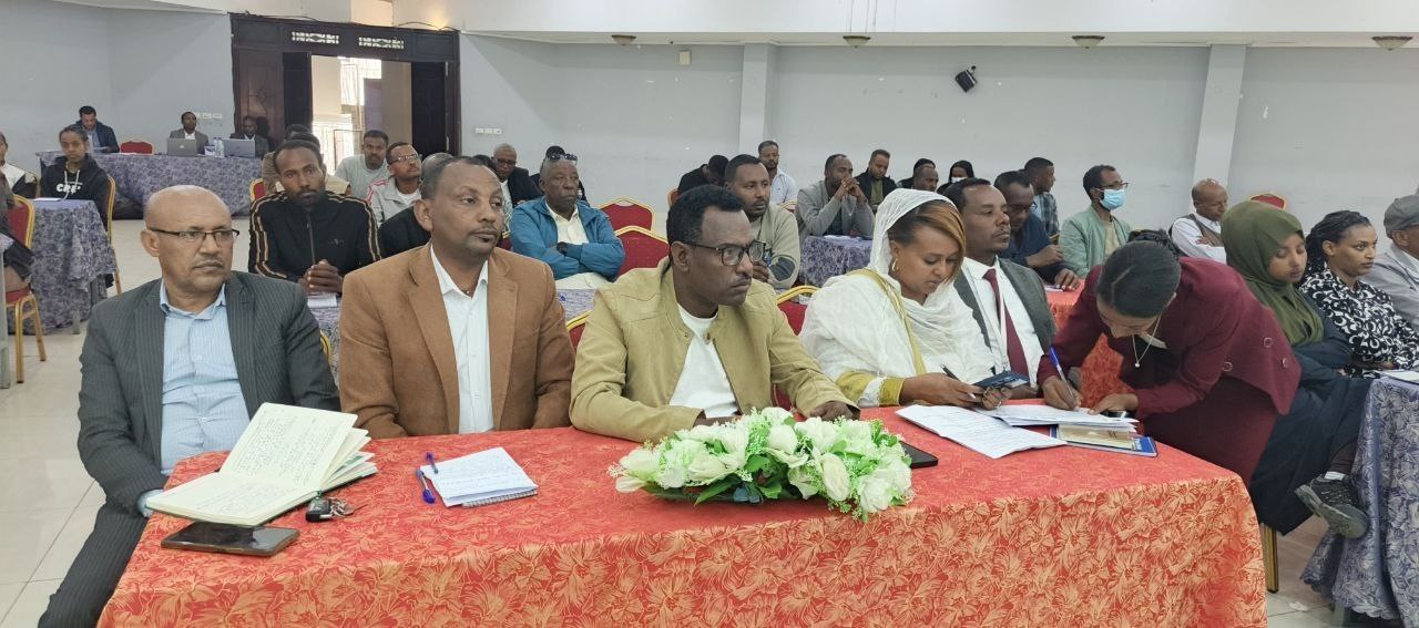 Notice image for  በደብረ ብርሃን ፖሊ ቴክኒክ ኮሌጅና ደብረ ብርሃን ከተማ ስር የሚገኙ ኢንዱስትሪዎች በትብብር ለመስራት የሚያስችል የጋራ ውይይት ተካሄደ፡፡