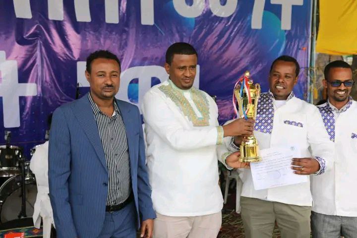 በክልል  ሲካሄድ የሰነበተው የቴክኖሎጂ ክህሎት፤ የተግባር ጥናትና ምርምር ውድድር ላይ የደብረ ብርሃን ፖሊ ቴክኒክ ኮሌጅ ውድድር 1ኛ ደረጃ በመሆን አጠናቀቀ