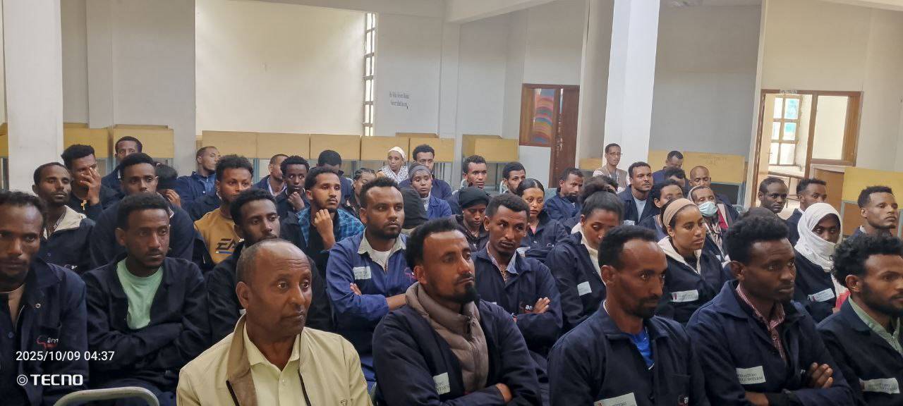 Notice image for  ገበያ ተኮር በሆኑ የስራ ዘርፎች ወጣቶችን በአጫጭር ስልጠና በማብቃት ወደ ስራ እንዲገቡ እየተደረገ ነው